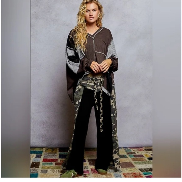 POL Camouflage and Black Wide-Leg Pants - Picture 3 of 3